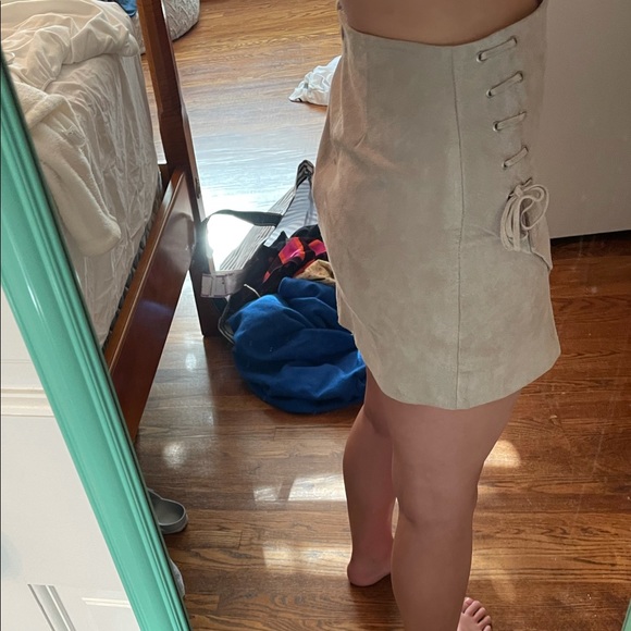 Blank NYC mini skirt - Picture 4 of 4